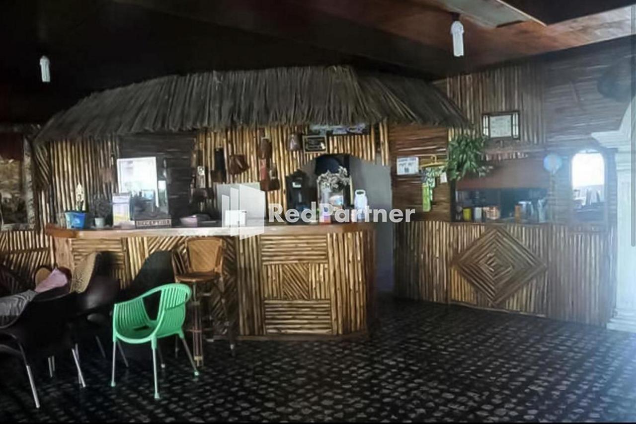 Ambarita Bernard Guest House & Resto Redpartner מראה חיצוני תמונה